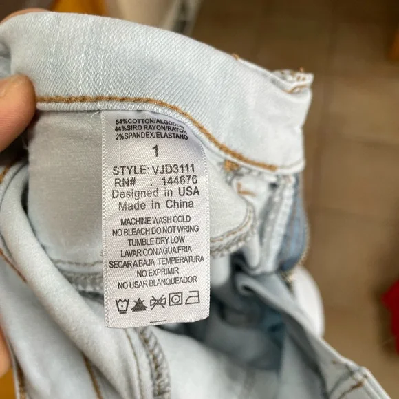 Light Blue jeans - Picture 3 of 3